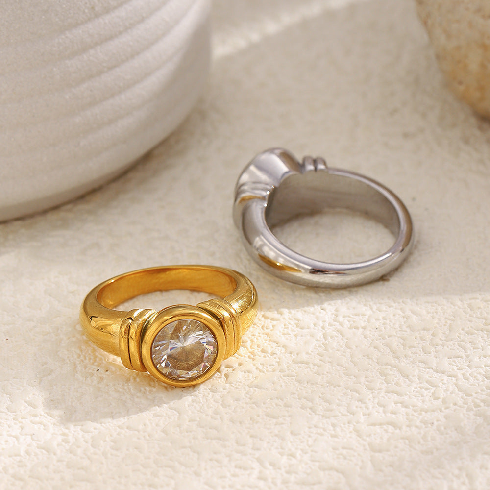 Anello da donna in acciaio inossidabile geometrico minimalista con placcatura in oro 18 carati e zirconi