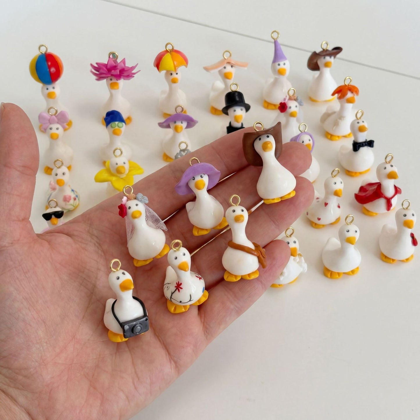 Vintage 18K Gold Plated Brass Drip Oil Animal Duck Pendant Charm Bar for Women