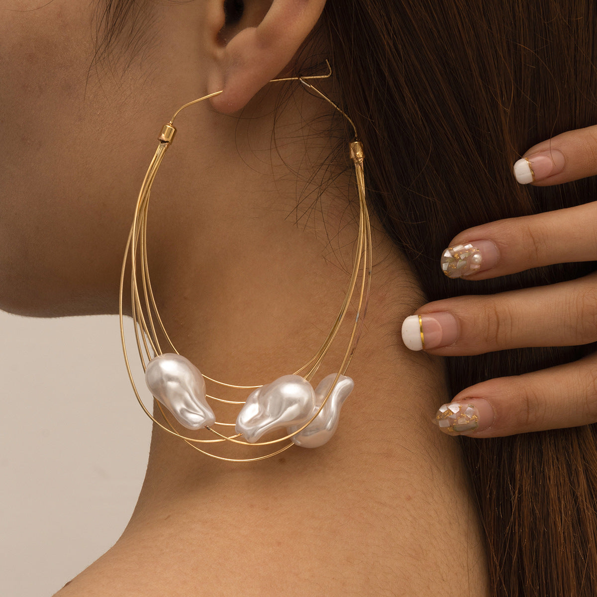 Bohemian Geometric Brass Earrings with Inlaid Imitation Pearls and Tassel Design for Women