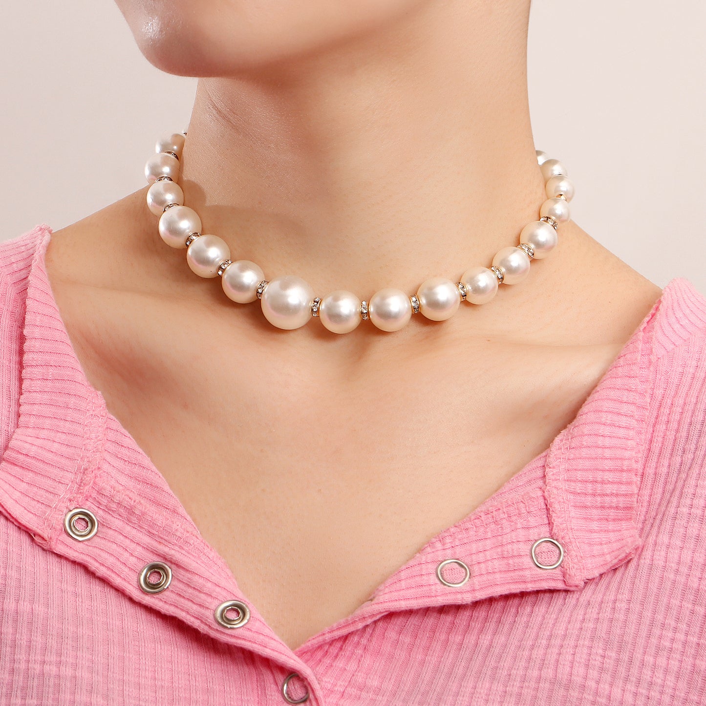 Minimalist Geometric Alloy Necklace with Micro-Pave Rhinestone Accents and Baroque Pearl Beads for Women