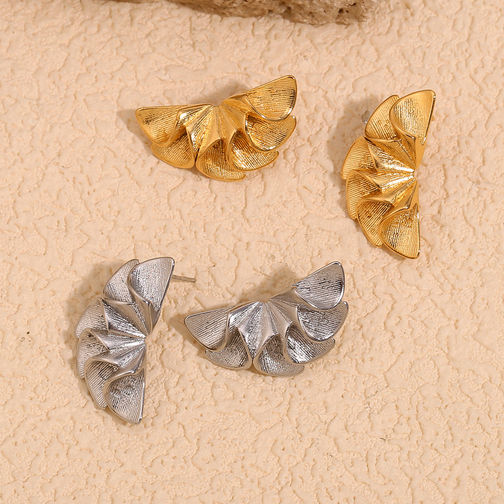 Elegantes Pendientes de Acero Inoxidable de Estilo Vintage con Baño de Oro de 18K y Diseño de Pétalos Plegados para Mujer