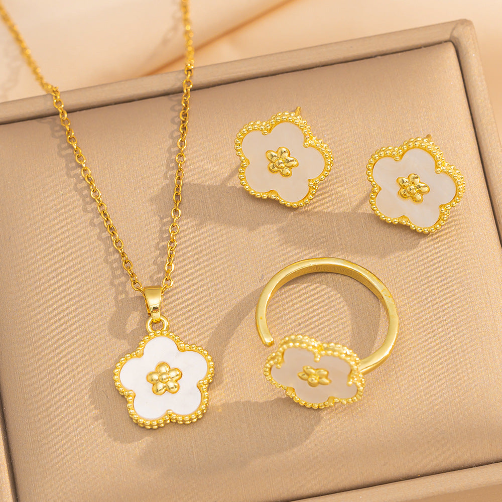 Minimalist Delicate Plum Blossom Seashell Flower Necklace for Women with Gold-Plated Copper Pendant on Cross Chain