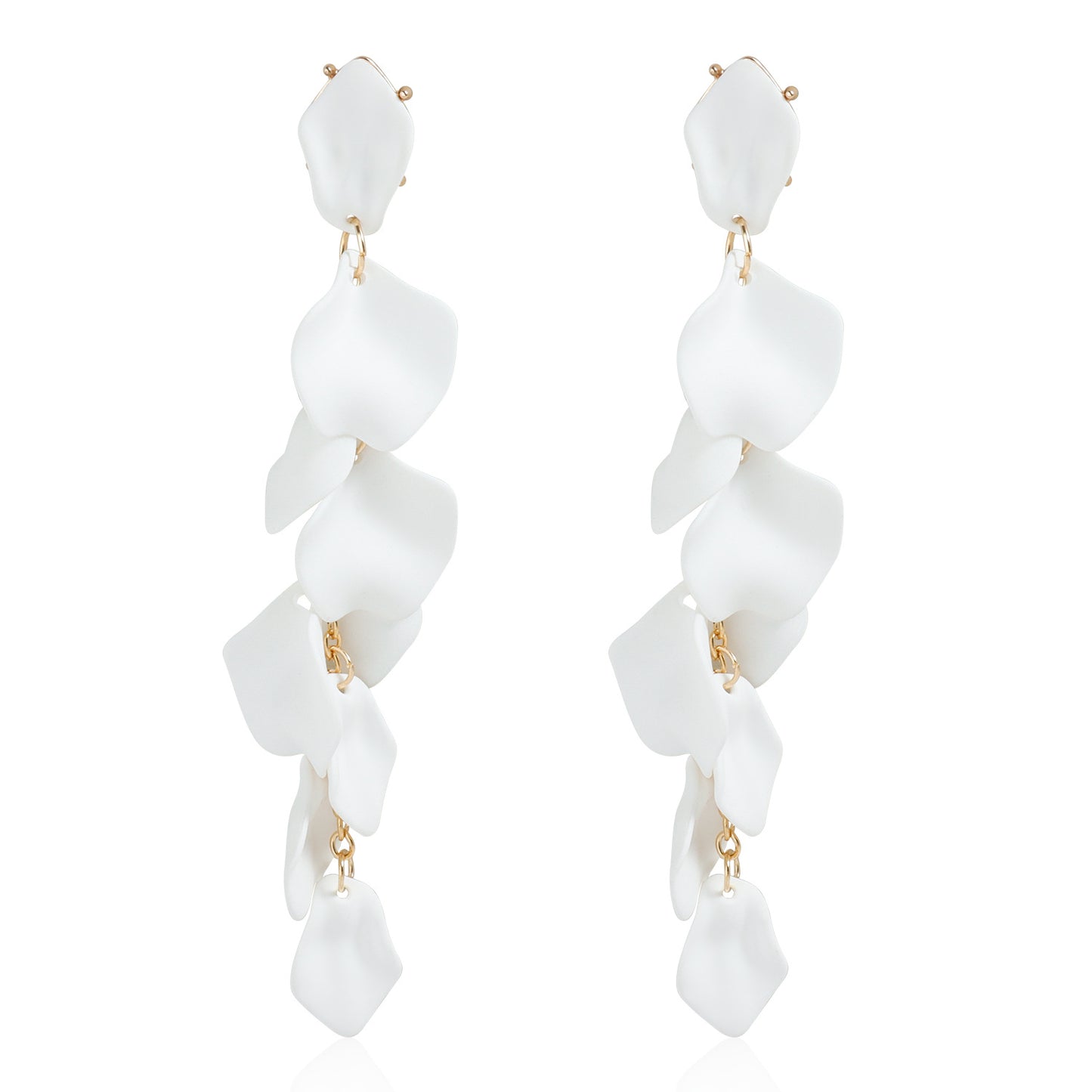 Elegant Floral-Petal Shaped Zinc Alloy Stud Earrings with Plated Finish for Women Vintage and Artistic Style