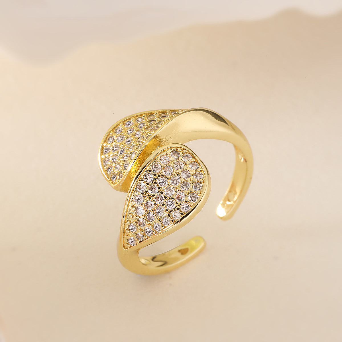 Geometric Open Ring for Women with Zircon Inlay and Electroplated Copper Finish, Fashionable Minimalist Statement Jewelry
