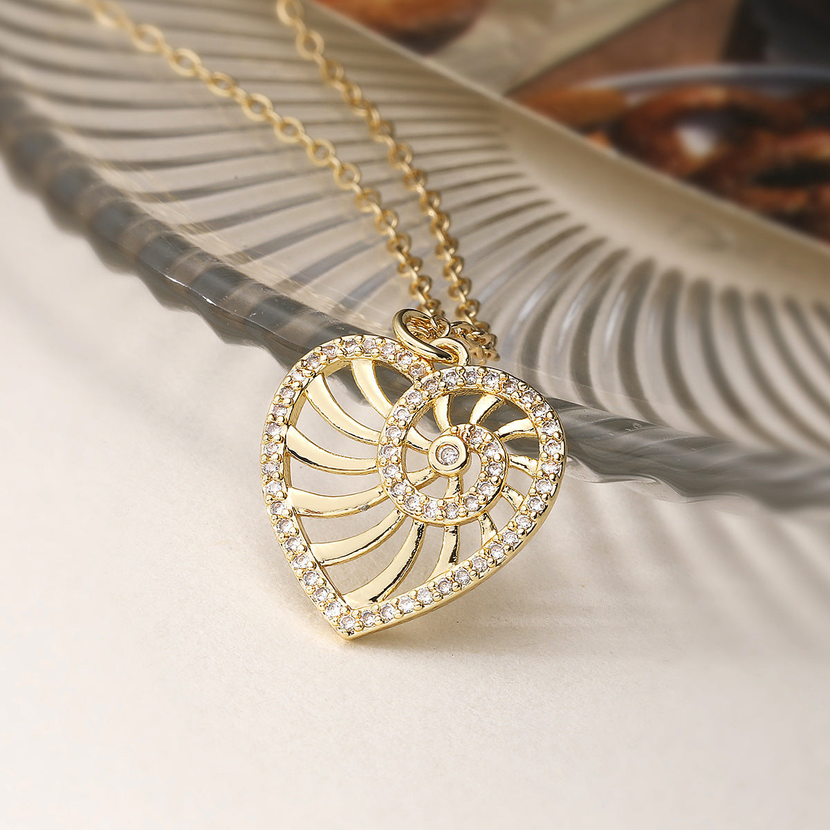 Minimalist 18K Gold Plated Brass Heart Pendant Necklace with Cubic Zirconia for Women