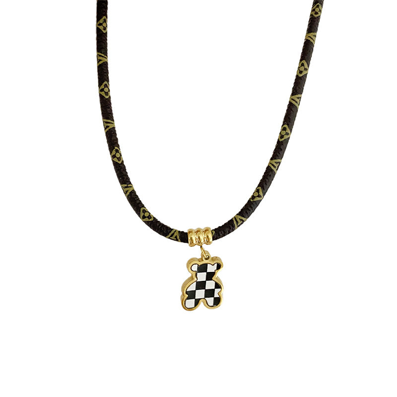 Casual Elegant Gold Plated Checkered Animal Titanium Steel Necklace