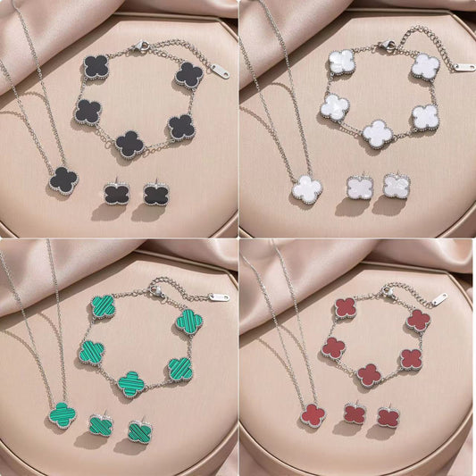 Set di collana, bracciale e orecchini in acciaio titanio a forma di trifoglio minimalista da donna