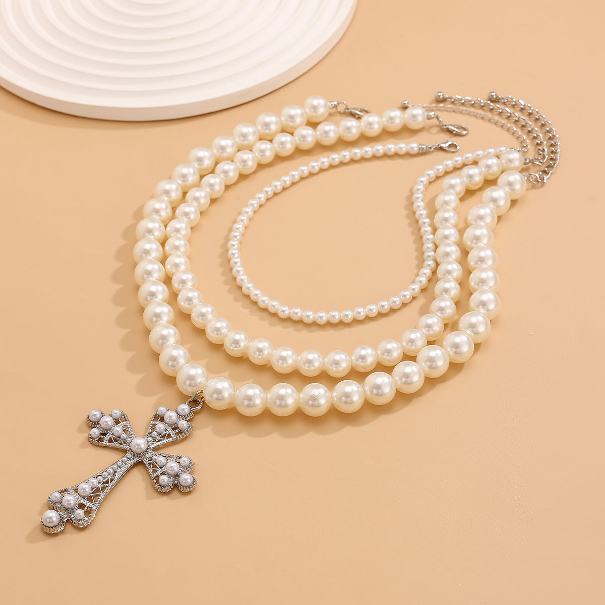 Punk Style Cross Pendant Necklace Set with Imitation Pearl Beads and Alloy Charm on Beaded Chain for Women