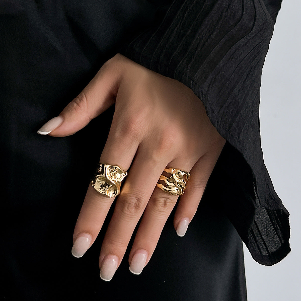 Irregular Textured Wrinkled Lava-Style Alloy Bracelet for Women with Electroplated Finish