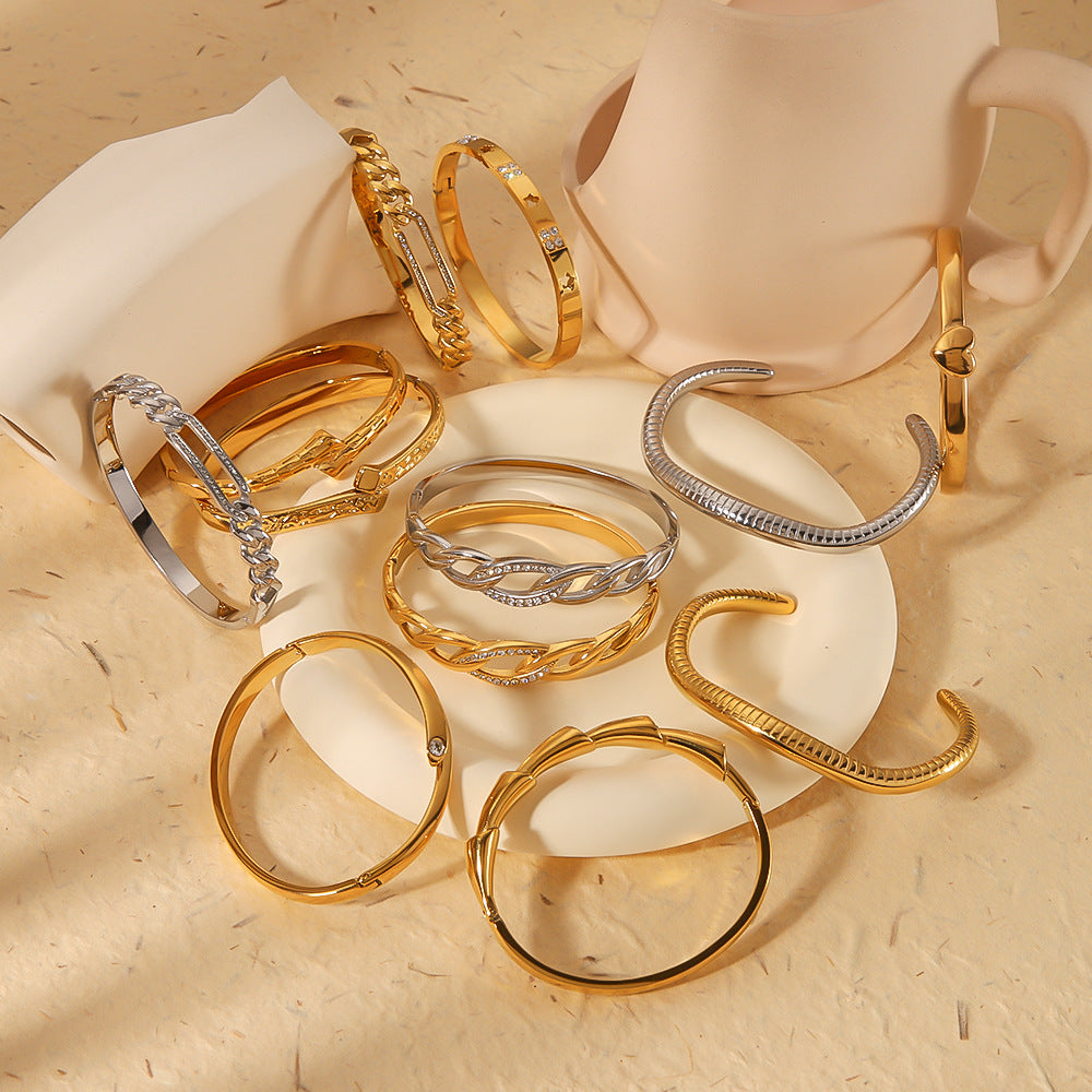 Ins Style Asymmetrical Heart Geometric Stainless Steel Bracelet with 18K Gold Plating for Women