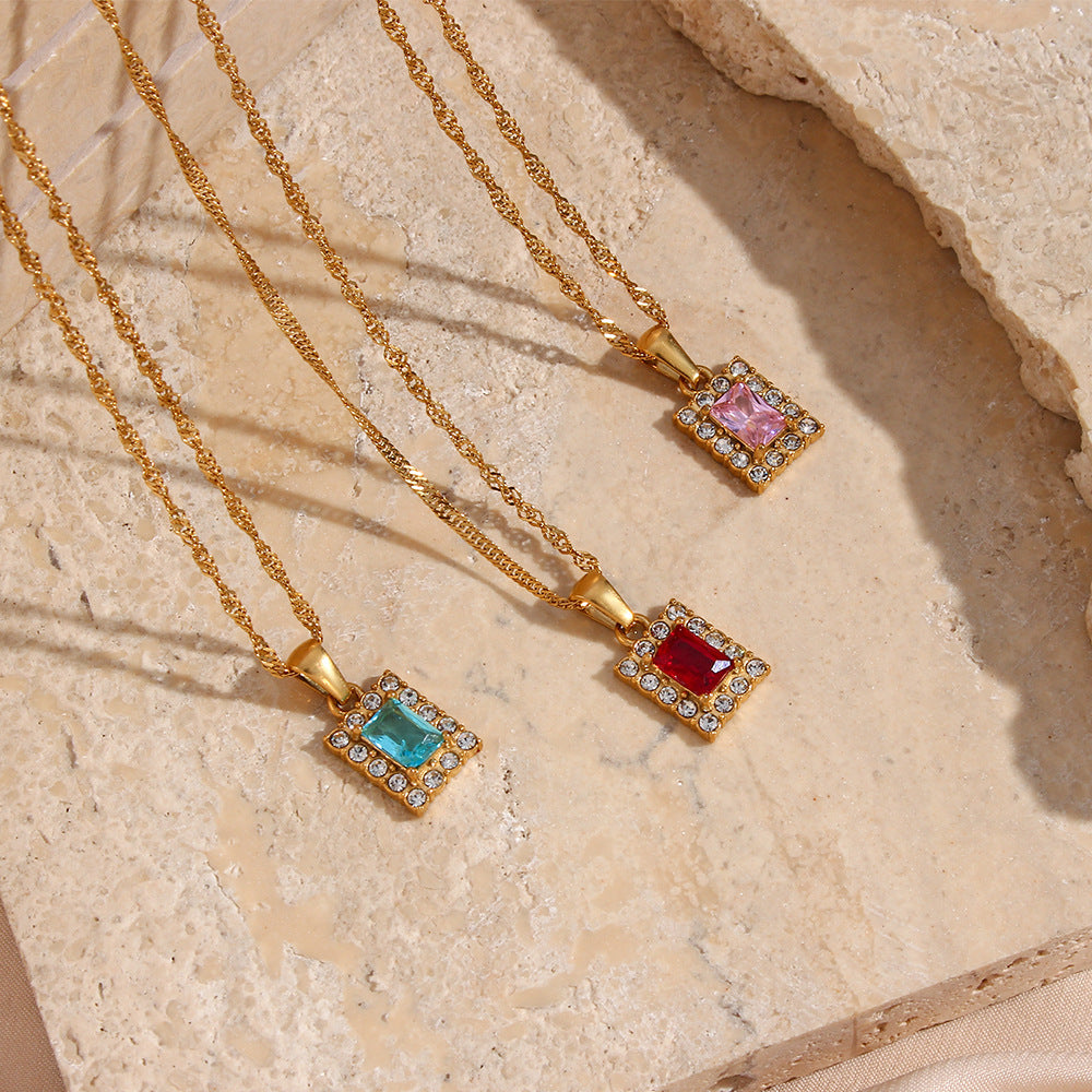 Collana da donna con pendente quadrato in zircone placcato in acciaio inossidabile geometrico minimalista con catena ondulata