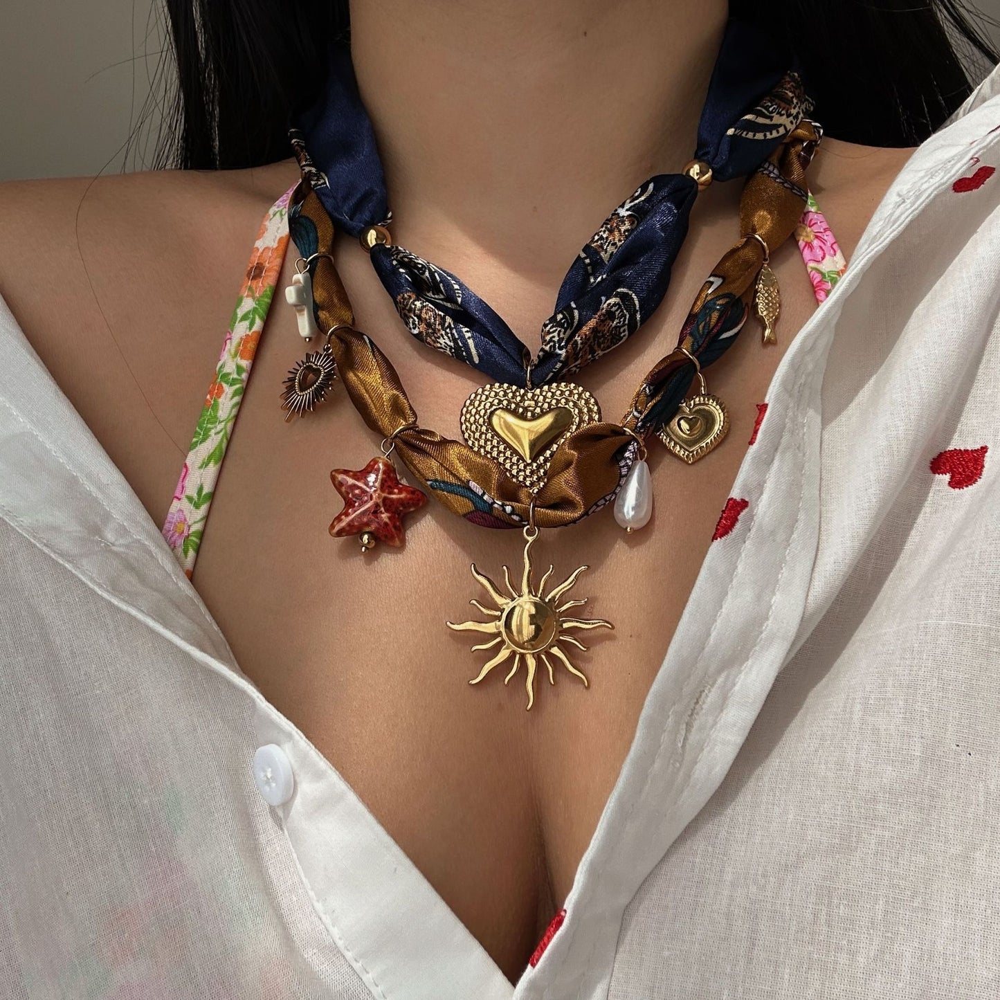 Casual Stainless Steel Ceramic Flower Pendant Necklace Plated Multi-layer Chain for Women