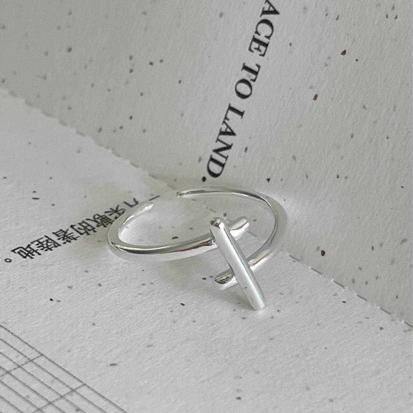 Anillo abierto geométrico minimalista de plata de ley 925 para mujer
