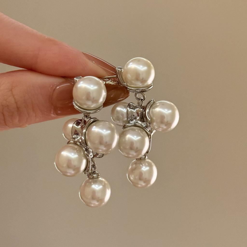 Pendientes de perlas geométricos para mujer con detalles de circonitas, postes de acero galvanizado, estilo retro lujoso y elegante para otoño e invierno