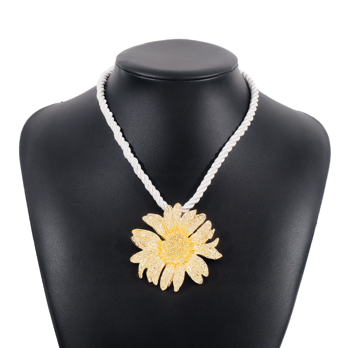 Collana con ciondolo a girasole dolce e audace da donna con design floreale geometrico, lega galvanizzata e ferro su cordino a catena