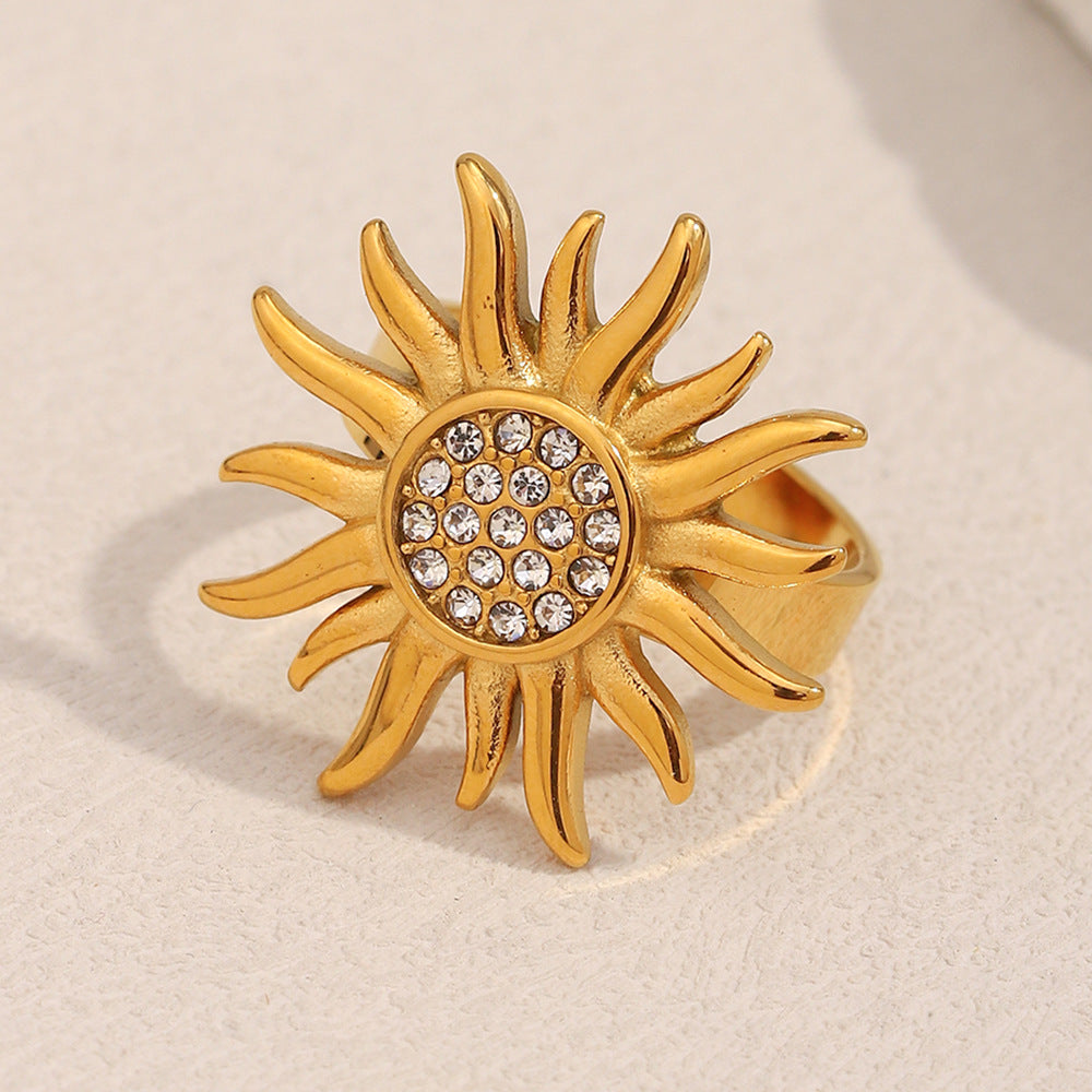 Anello geometrico vintage in acciaio inossidabile con placcatura in oro 18 carati e zirconi a forma di sole, da donna