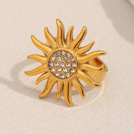 Anello geometrico vintage in acciaio inossidabile con placcatura in oro 18 carati e zirconi a forma di sole, da donna
