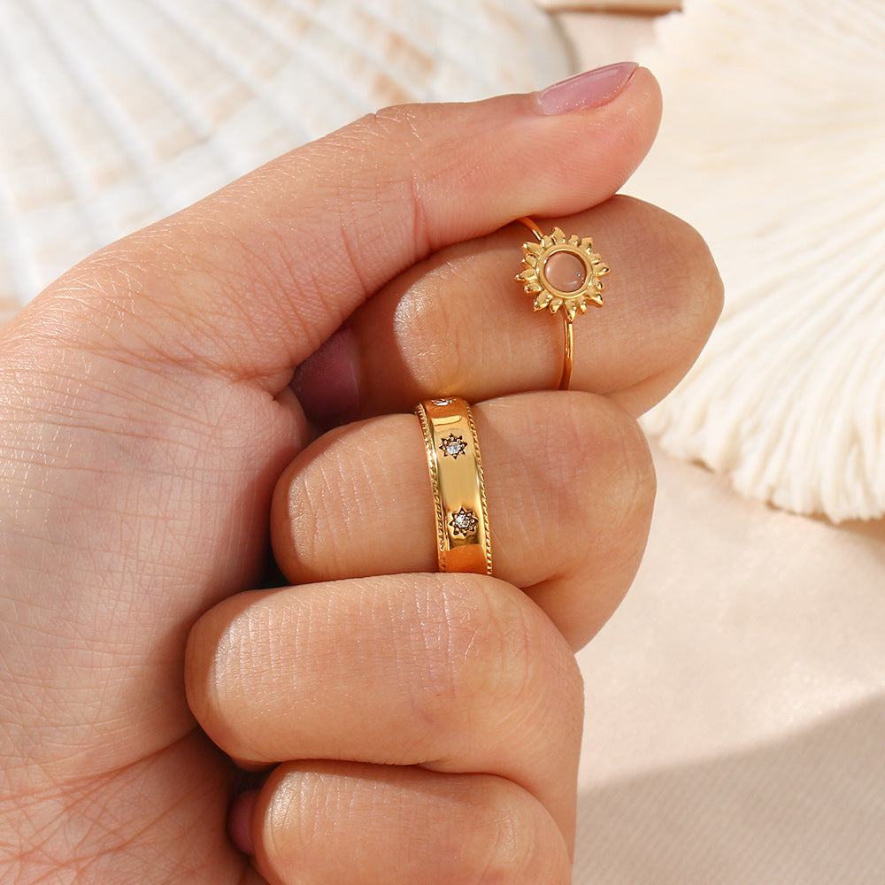 Anello da donna a stella in acciaio inossidabile placcato oro 18 carati geometrico minimalista