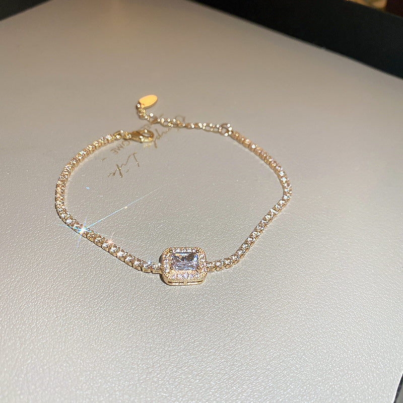 Luxury Elegant Geometric Alloy Plated Bracelet with Cubic Zirconia for Women