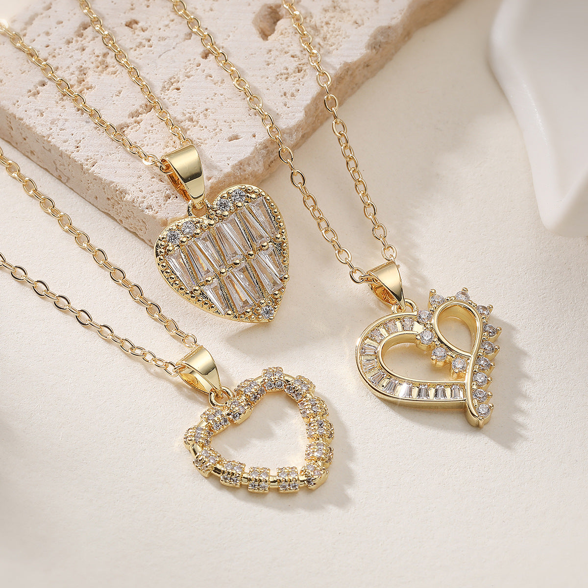 Minimalist Geometric Heart Brass Pendant Necklace for Women