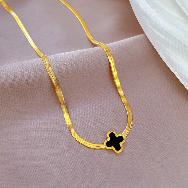 Minimalist Geometric Shell and Lucky Clover Pendant Necklace for Women in Titanium Steel with Plated Finish