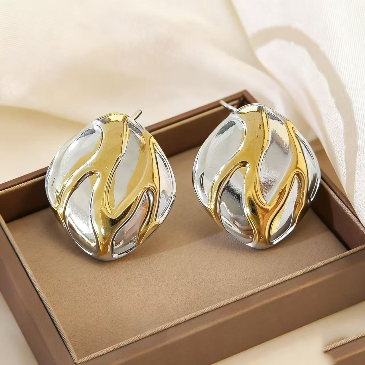 Luxury Elegant Geometric Striped Plated Stainless Steel Earrings
