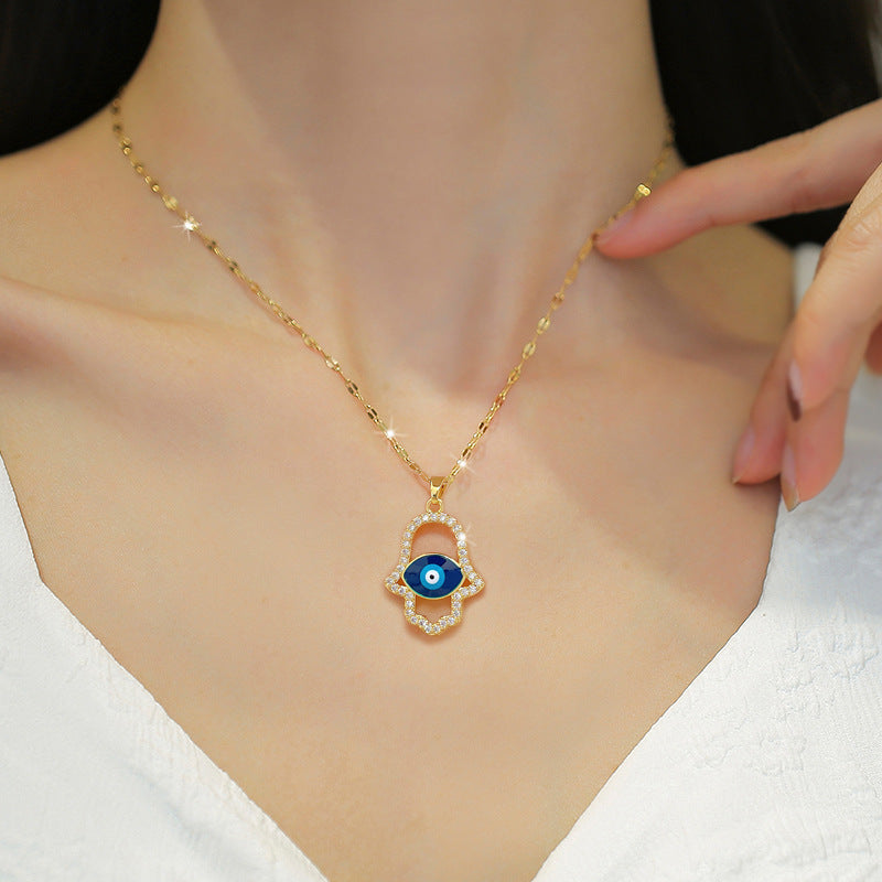 Geometric Luxury Titanium Steel Clavicle Chain for Women with Plated Copper Pendant