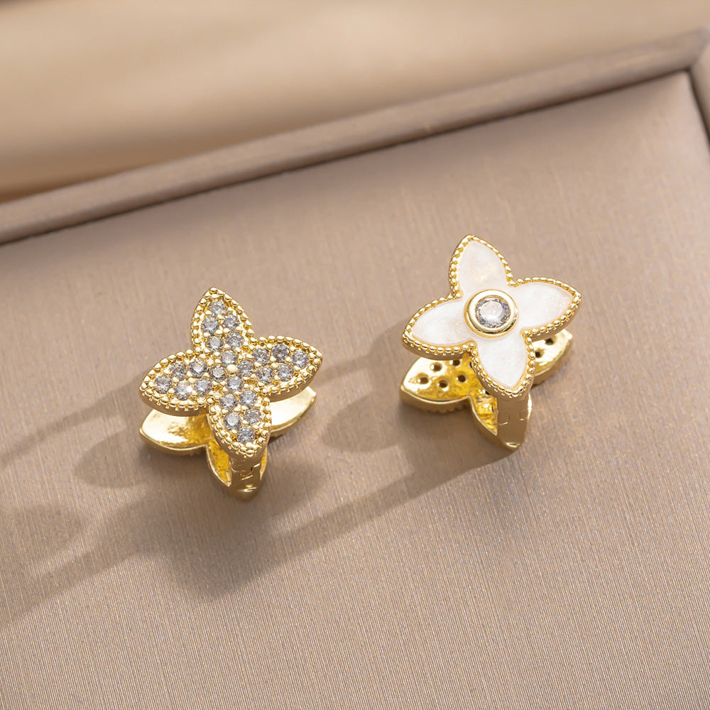 Orecchini a cerchio da donna in rame placcato oro 18K, geometrici, a forma di quadrifoglio irregolare, alla moda