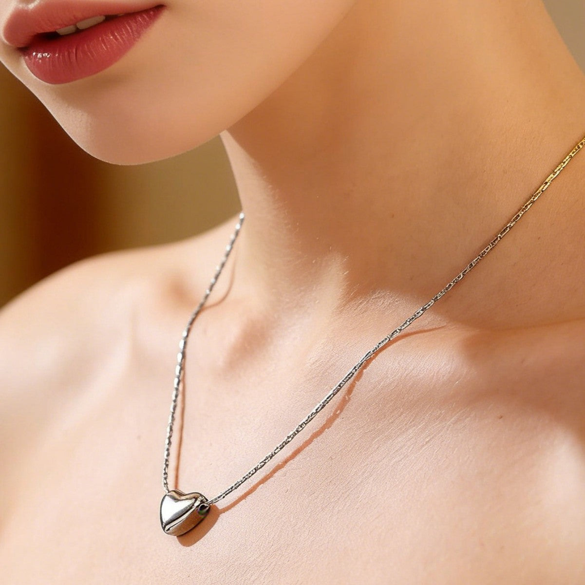 Collana da donna in acciaio inossidabile PVD a forma di cuore