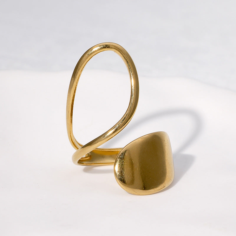 Anello da donna irregolare aperto in acciaio inossidabile placcato oro 18 carati