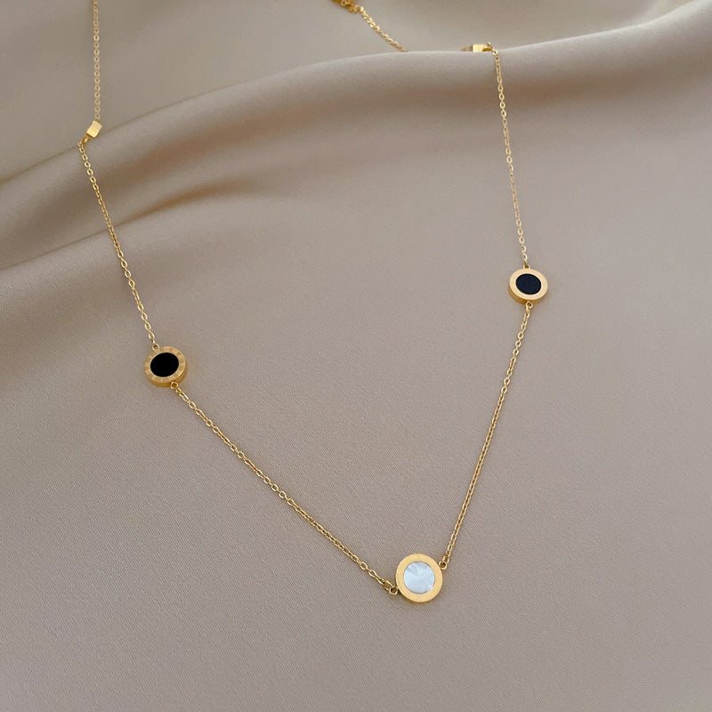 Collana con Ciondolo Geometrico Minimalista in Acciaio al Titanio Placcato Oro per Donna e Uomo