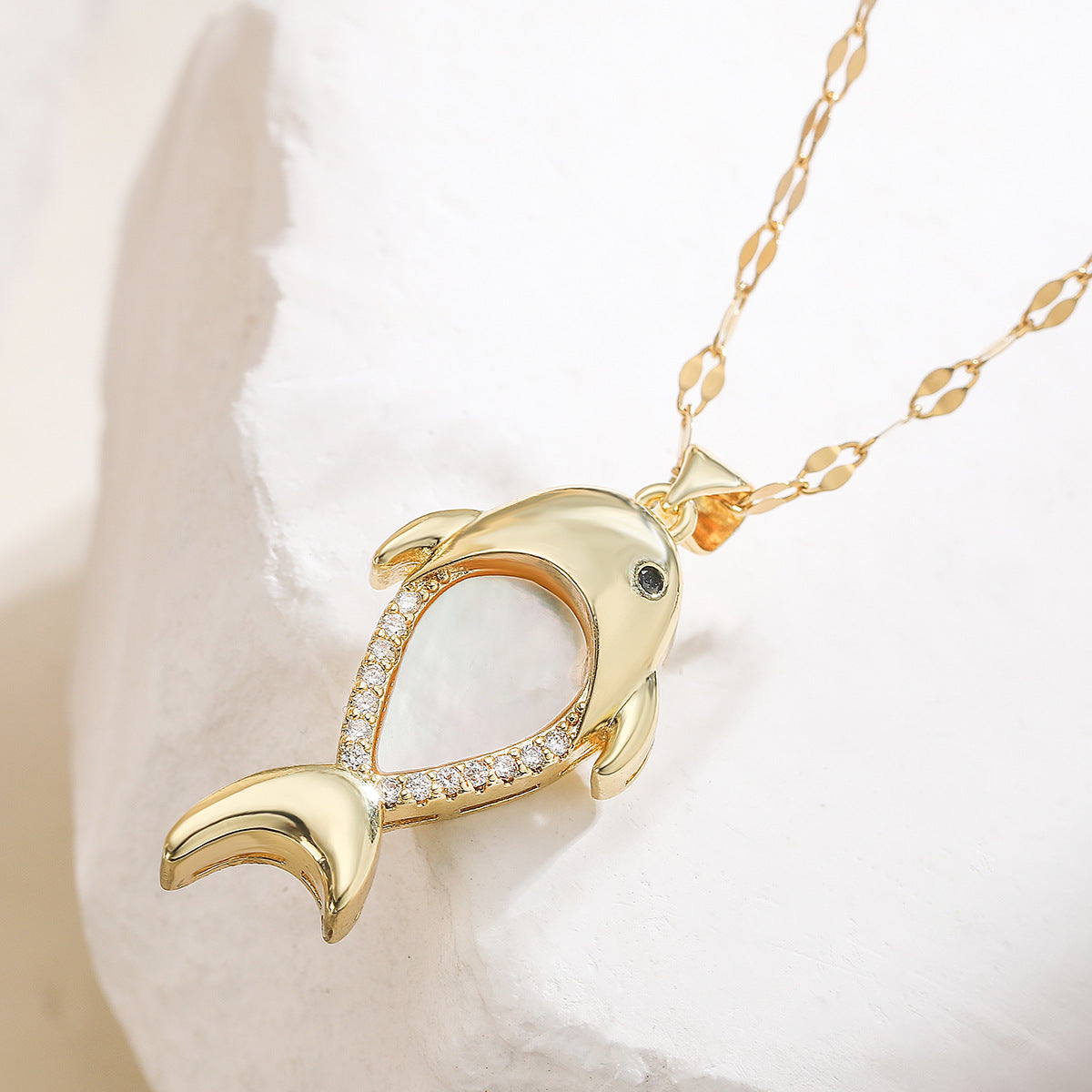 Minimalist 18K Gold Plated Brass Geometric Fish Pendant Necklace with Cubic Zirconia for Women