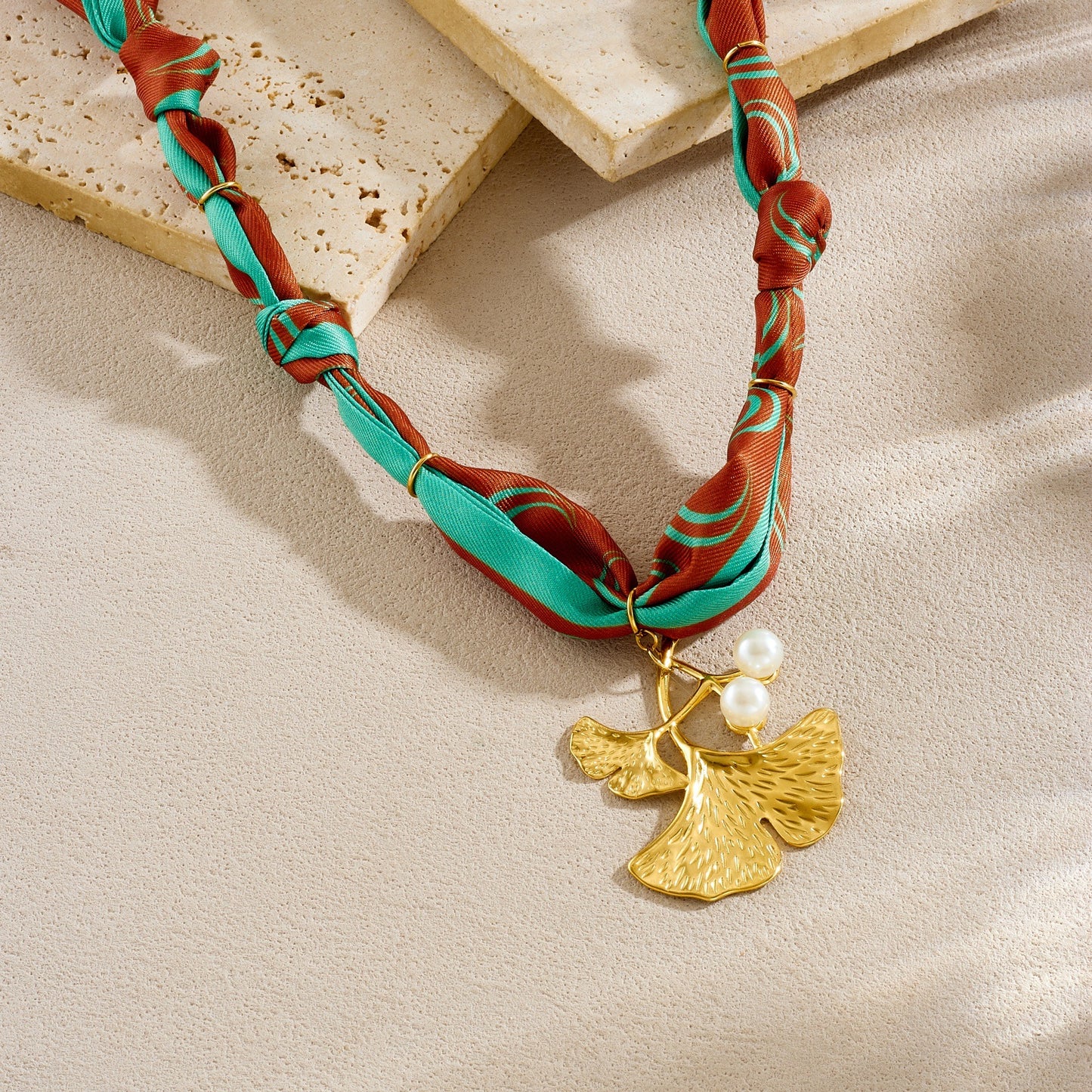 Elegant Gold Plated Stainless Steel Drip Oil Floral Ribbon Pendant Necklace for Women