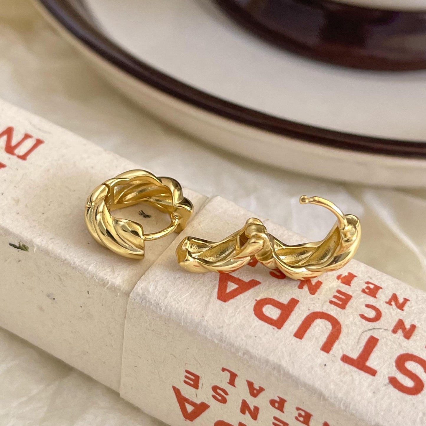 Minimalist Sweet 925 Sterling Silver Plated Geometric Letter Number Twist Rope Earrings for Women