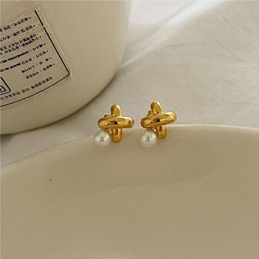 Minimalist Geometric Letter Shape 925 Sterling Silver Stud Earrings for Women with Gold Plating