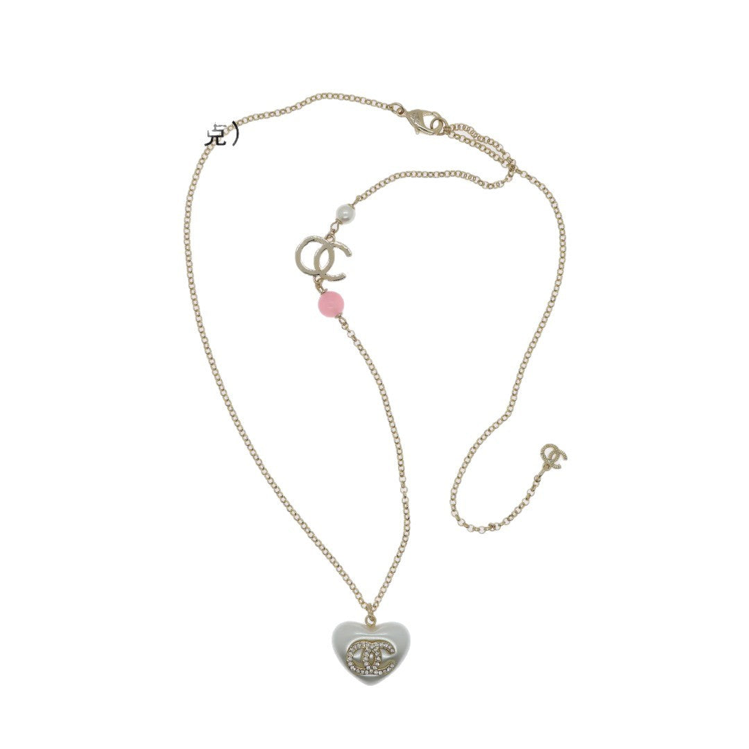 Luxury Gold Plated Brass Heart Letter Rhinestone Acrylic Pendant Necklace for Women