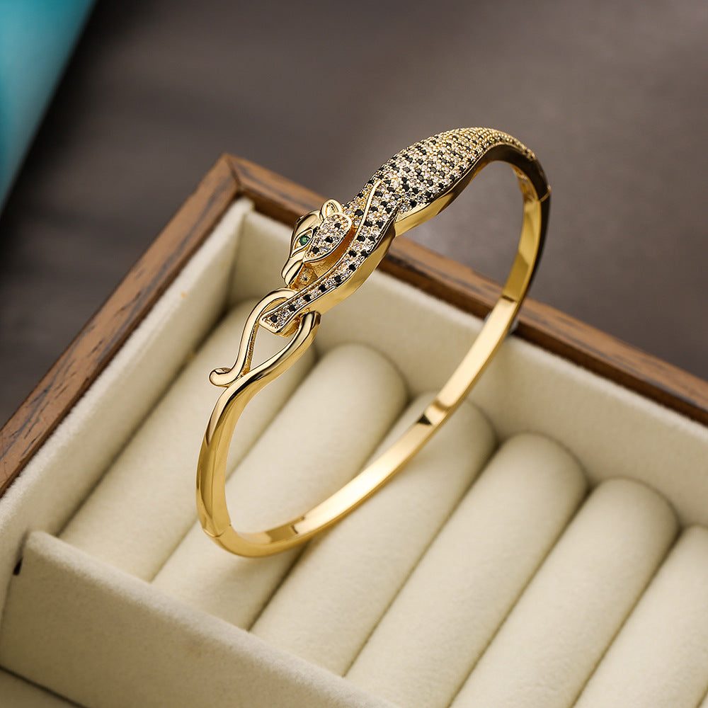 Bracciale da donna Fashion Leopardo Micro-Set Zircone Rame Placcato Oro 18K Lusso Personalità Gioielli