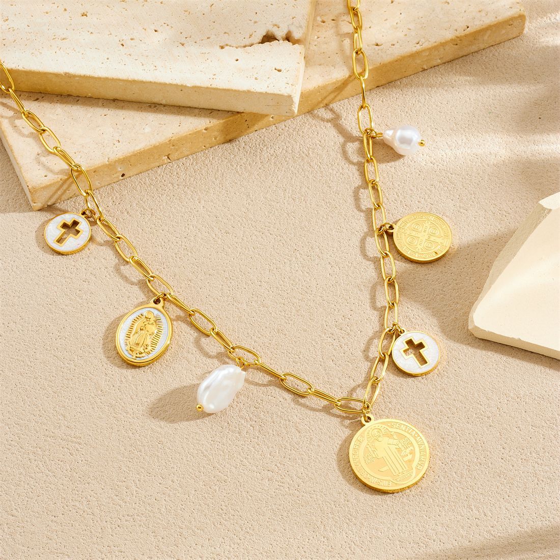 Vintage Gold Plated Stainless Steel Round Cross Pendant with Pearl Curb Chain Jewelry Set for Women