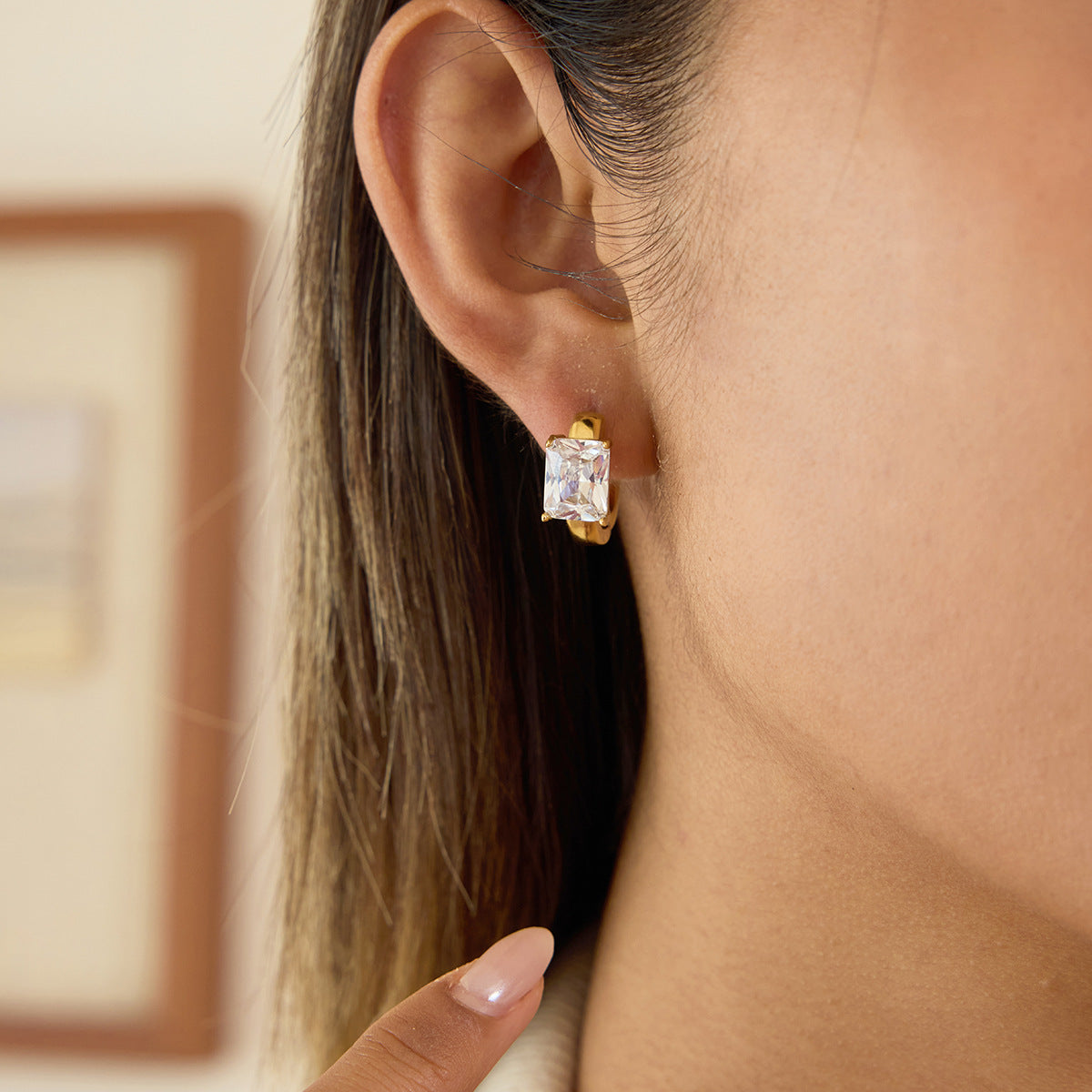Aretes de aro geométricos de acero inoxidable con detalles de circonita bañados para mujer, joyería de oreja de moda minimalista de lujo
