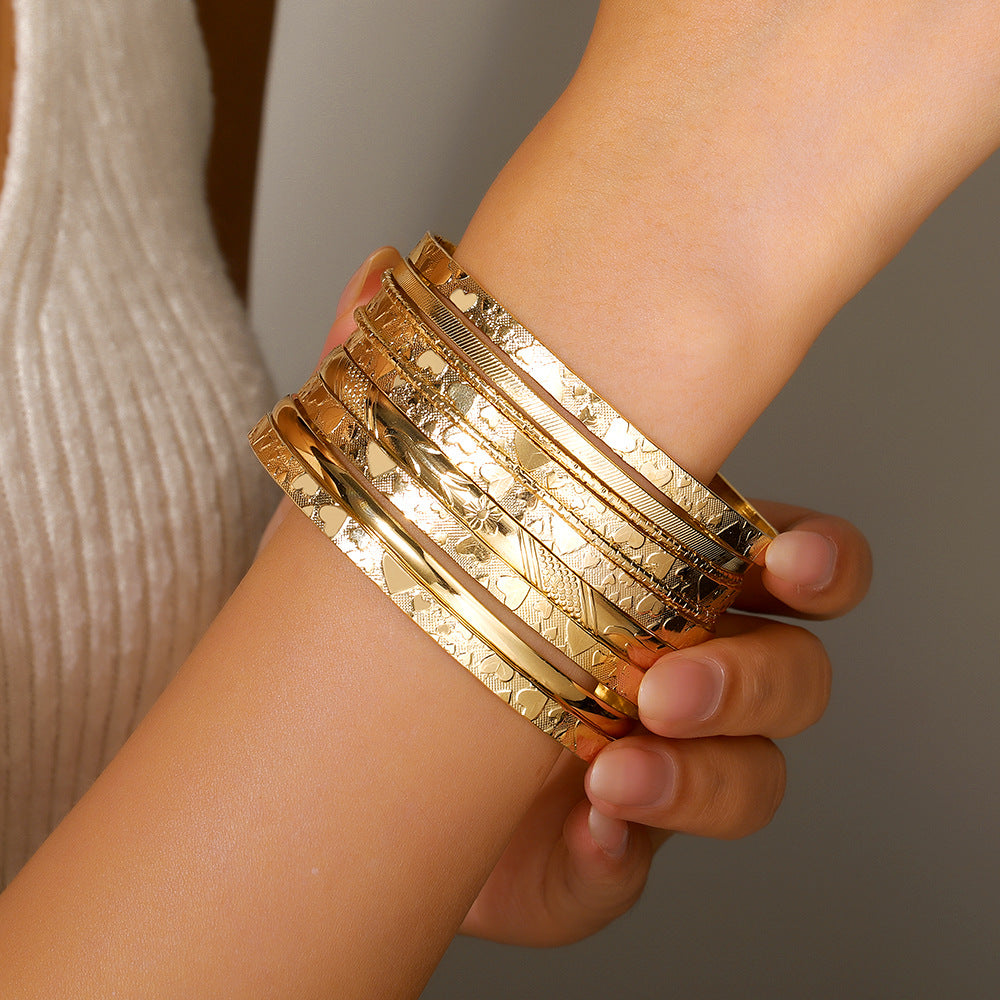 Fashion Knotted Heart Round Iron Plated Bracelet for Women