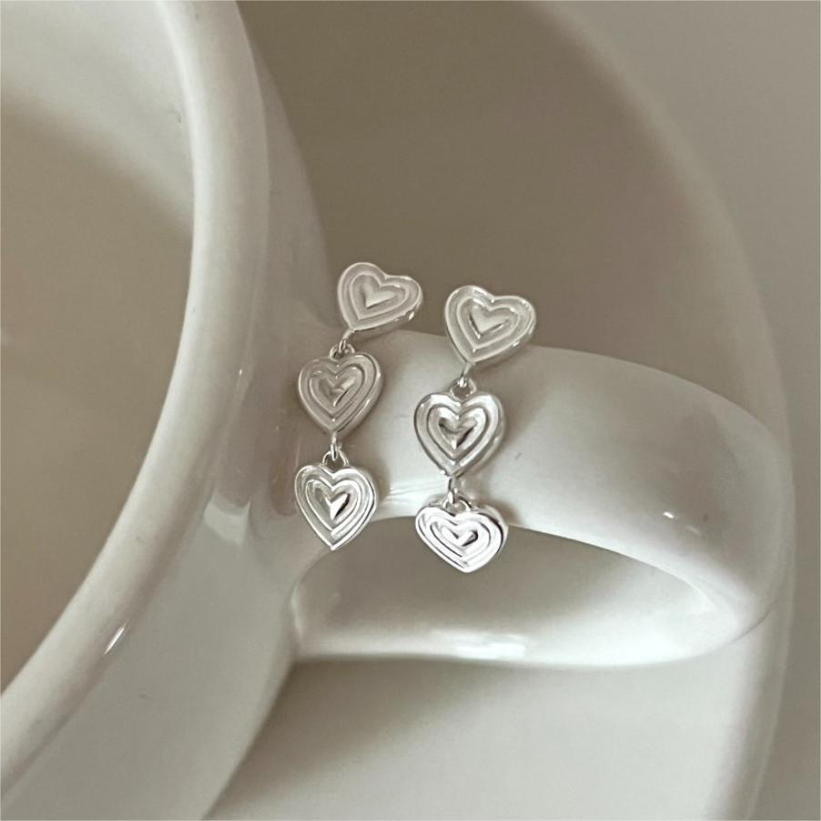 Orecchini a perno da donna minimalisti a forma di cuore in argento sterling 925 placcato oro