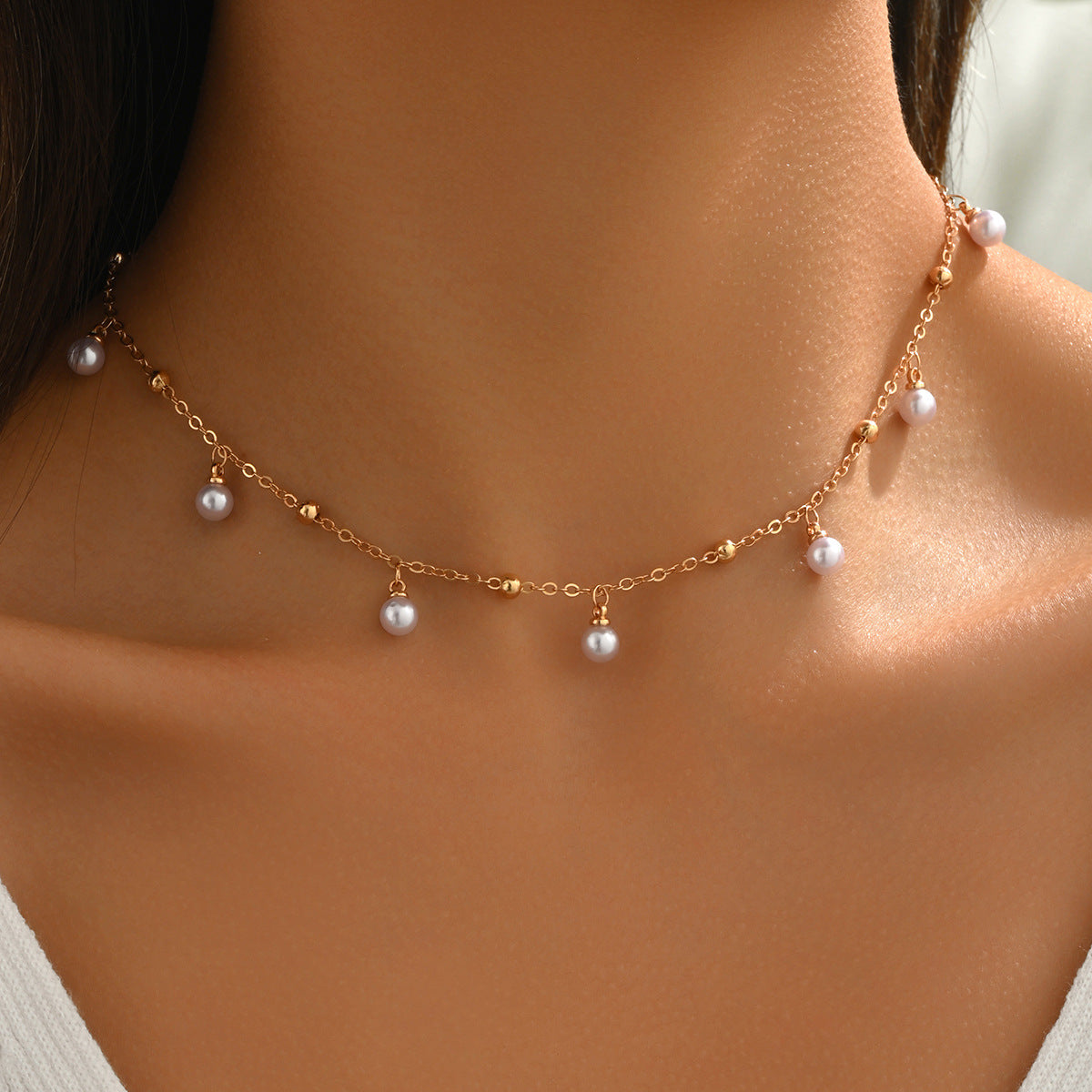 Collar con colgante de aleación redonda de varias capas y cadena singapur