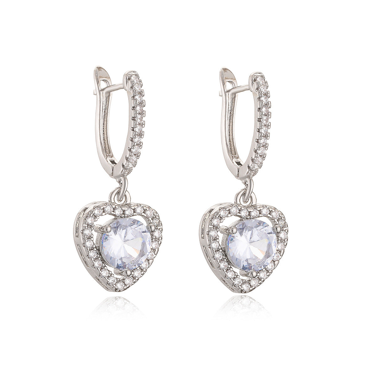 Orecchini Minimalisti in Rame Placcato Oro con Zirconi a Forma di Cuore e Design Geometrico da Donna