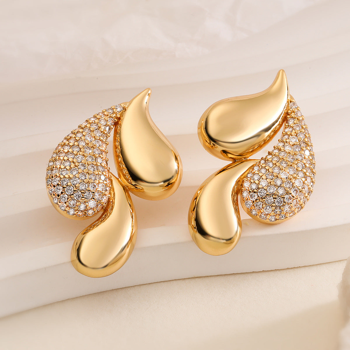 Irregular Geometric Zircon Stud Earrings for Women in Copper with Real Gold Plating and Micro-Pavé Setting