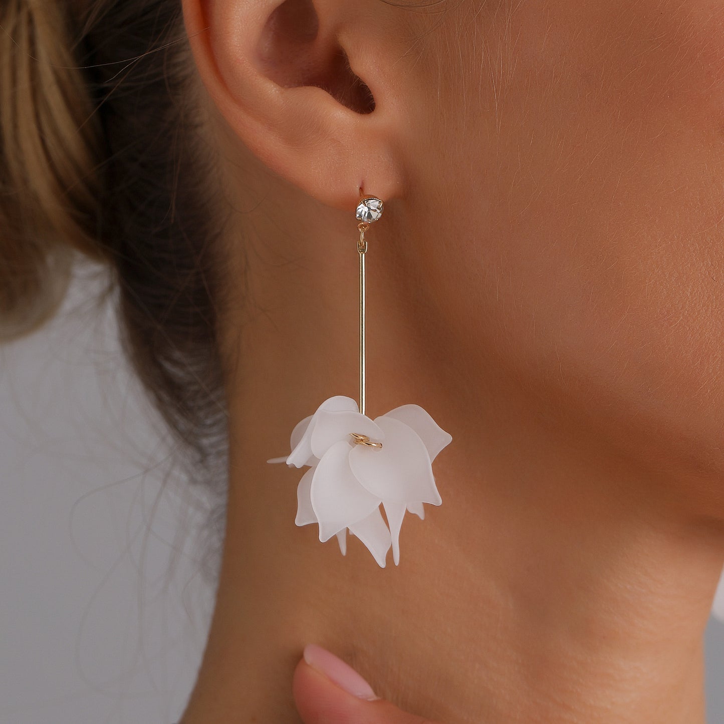 Vintage Floral Geometric Zinc Alloy Stud Earrings with Plated Finish for Women