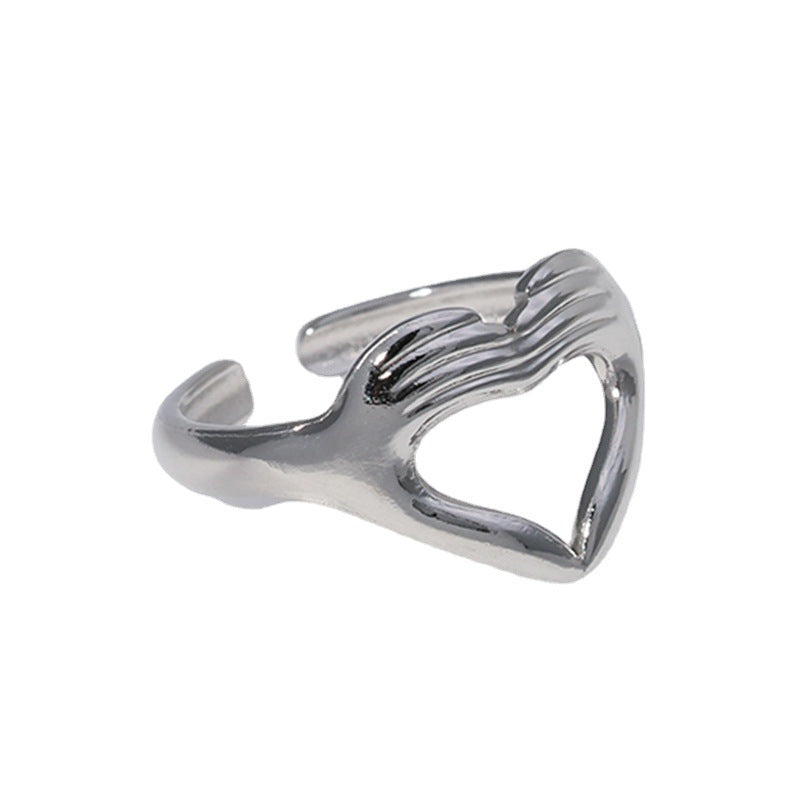 Anillo Minimalista de Titanio y Acero con Forma de Corazón Abierto para Mujer con Acabado Chapado y Diseño Creativo de Hip-Hop
