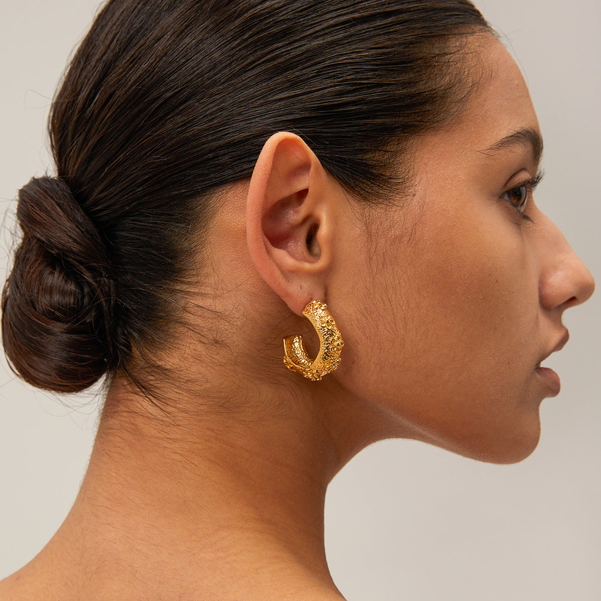 Vintage Bohemian 18K Gold Plated Hammered Flower C-Shaped Stainless Steel Earrings for Women