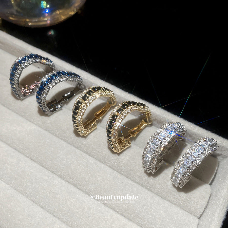Orecchini a cerchio da donna in rame con zirconi a triangolo geometrico stile lusso e perni in acciaio inossidabile