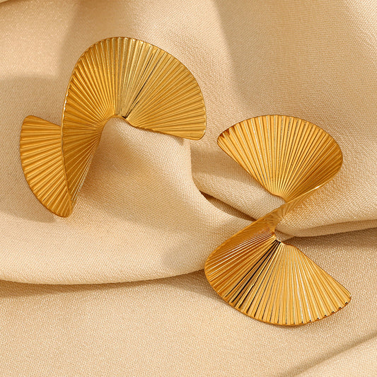 Minimalist Geometric Fan-Shaped Stainless Steel Earrings with 18K Gold Plating for Women