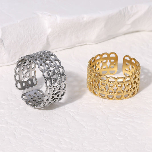 Anillo de acero de titanio hueco geométrico vintage para mujer con baño de oro y banda abierta ajustable